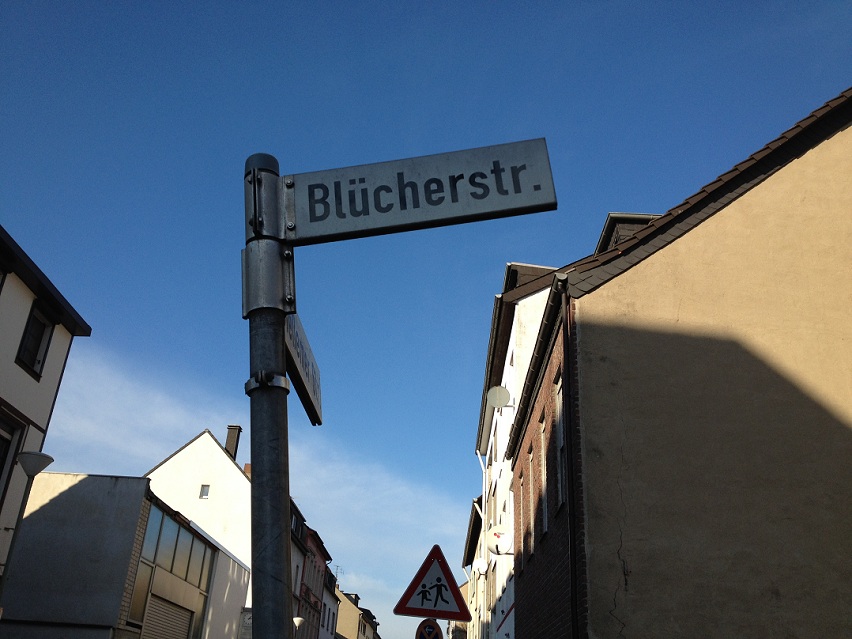 Krefeld -City Monteurzimmer Straßenschild Blücher Straße 1A